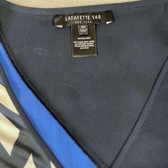 Lafayette 148 Shirt Womens 2X Blue Black Silk Geometric Print Blouse Top Plus - Picture 2 of 6